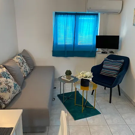 Apartment Ante Blace