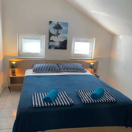 Apartment Ante