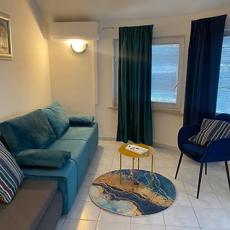 Apartment Ante *