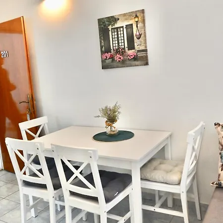 Ante Apartment