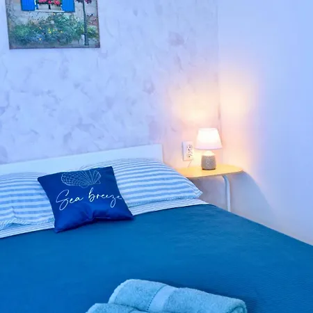 Apartment Ante *