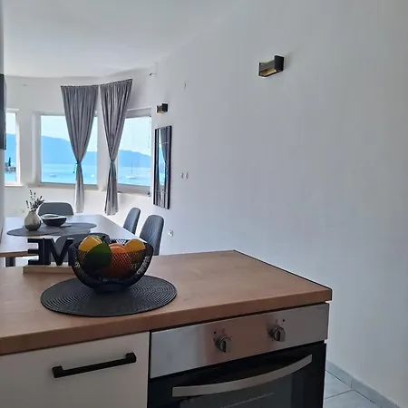 Apartman Ante Blace